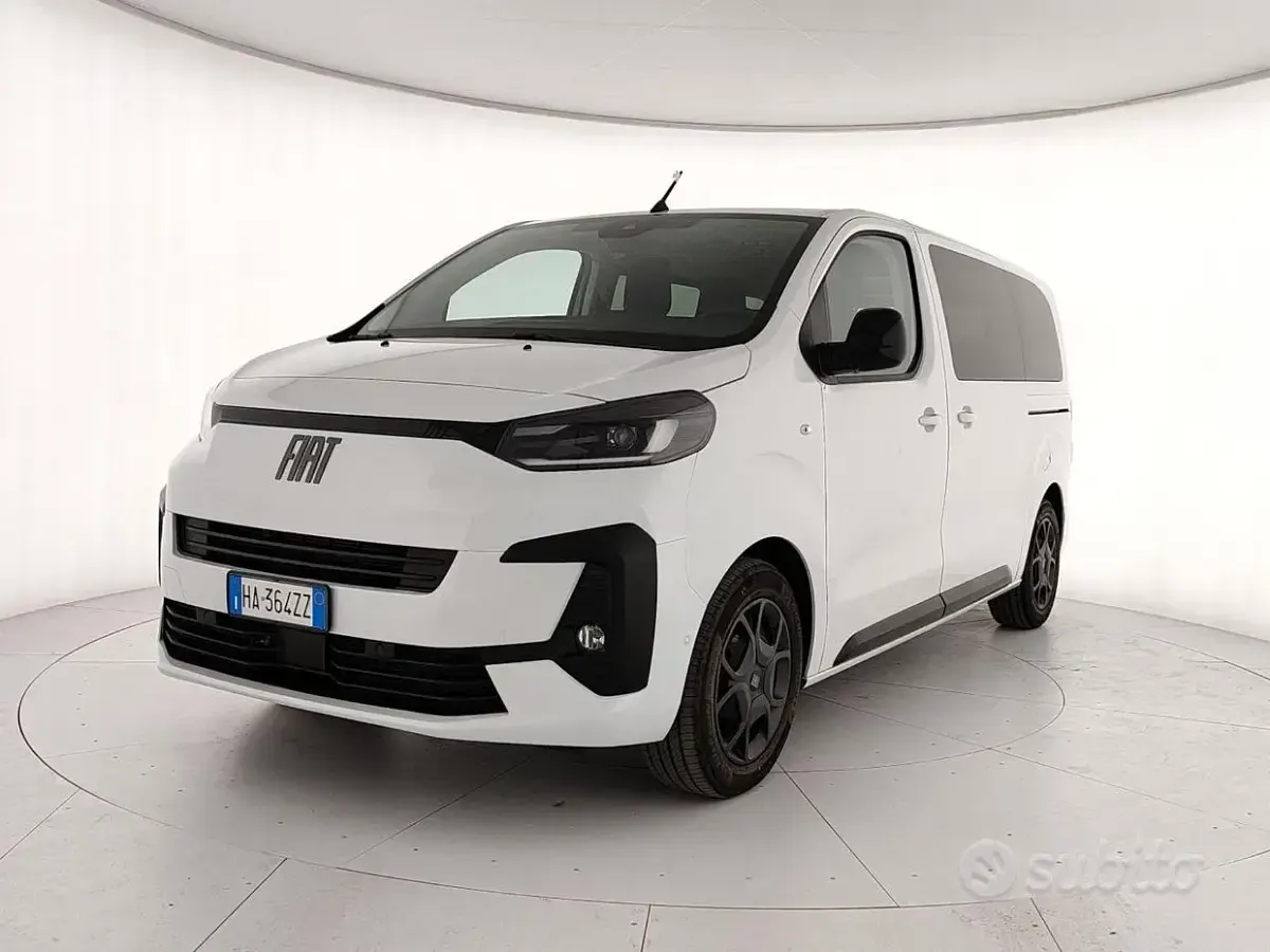 Usata Fiat Ulysse 132 kW (180 CV) 2025 Bianco Monovolume