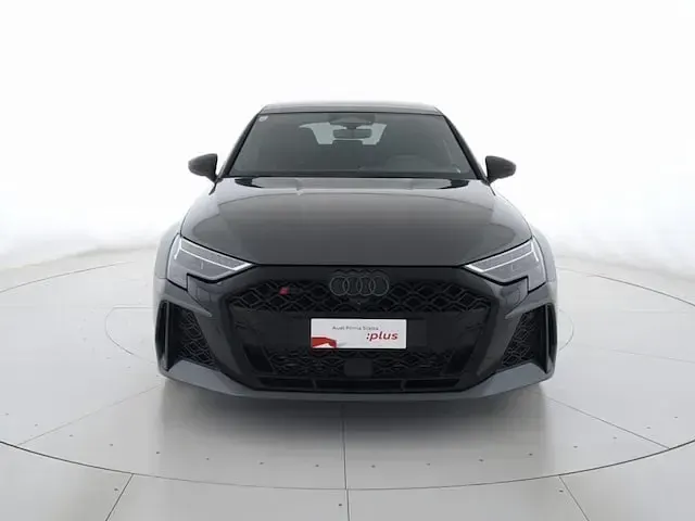Nuova Audi RS3 Sportback Comfort 400 CV (294 kW) 2026 Grigio daytona perla Utilitaria