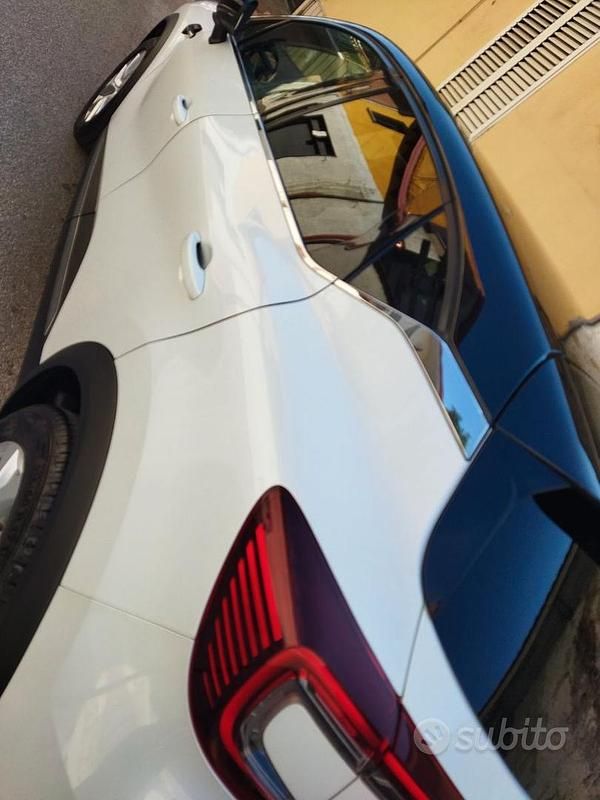 Usata Renault Captur 100 CV (73 kW) 2021 Bianco SUV