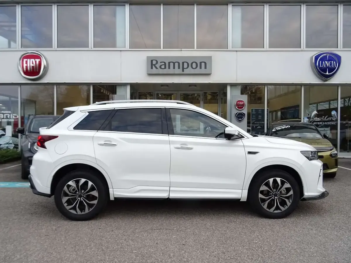 Nuova Cirelli 3 133 CV (97 kW) 2026 Bianco SUV