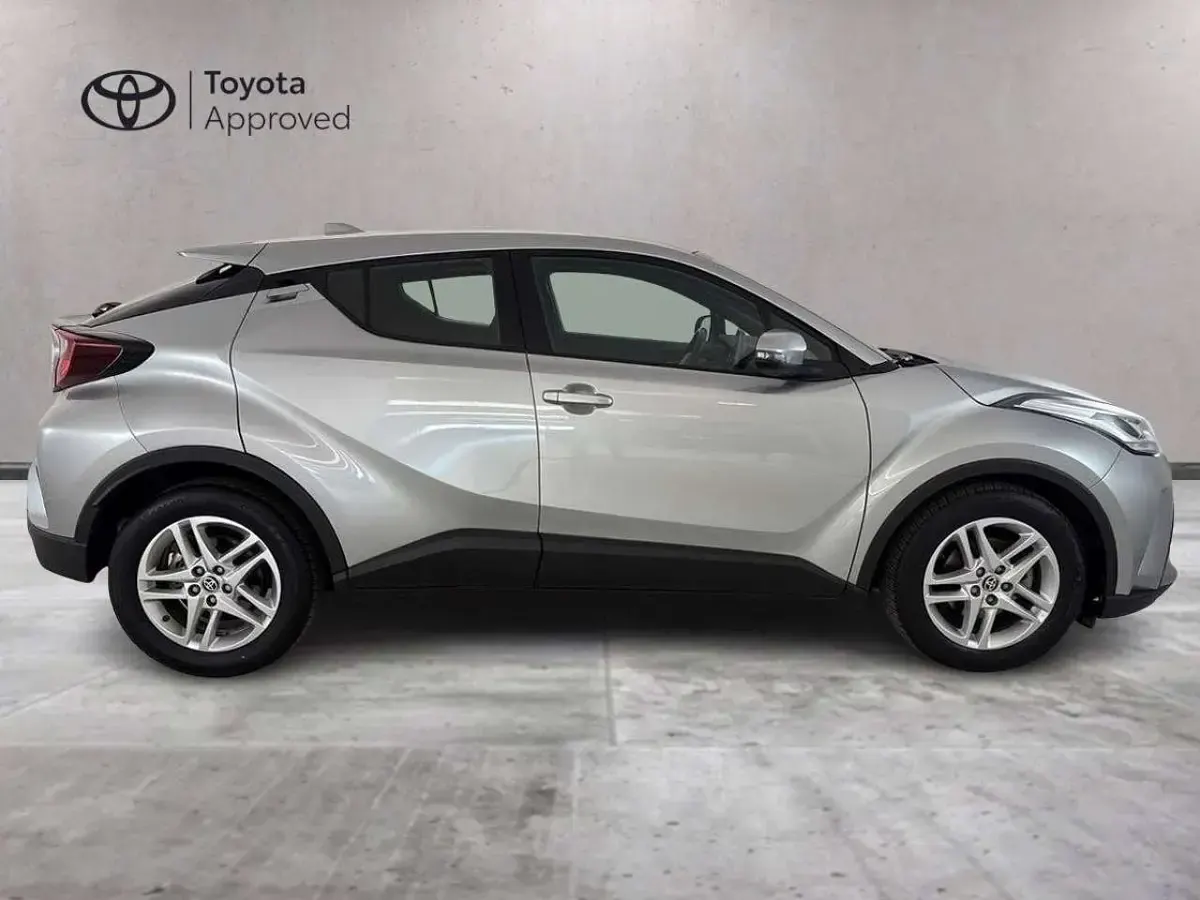 Usata Toyota C-HR Business Edition 98 CV (72 kW) 2022 Grigio SUV