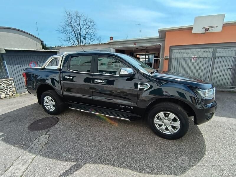 Usata Ford Ranger 170 CV (125 kW) 2022 Nero Pick-up
