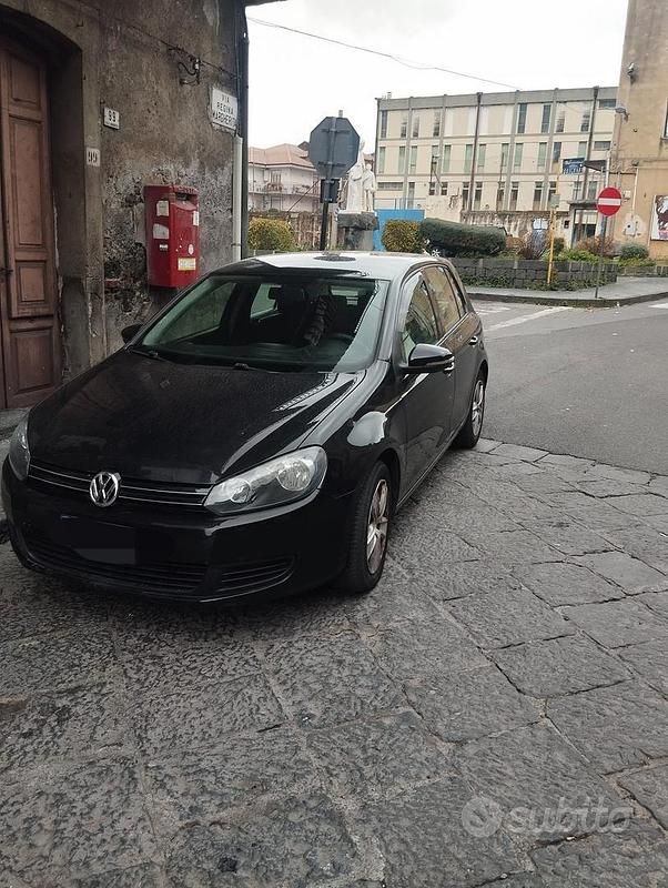 Usata VW Golf VI 105 CV (77 kW) 2010 Nero Utilitaria