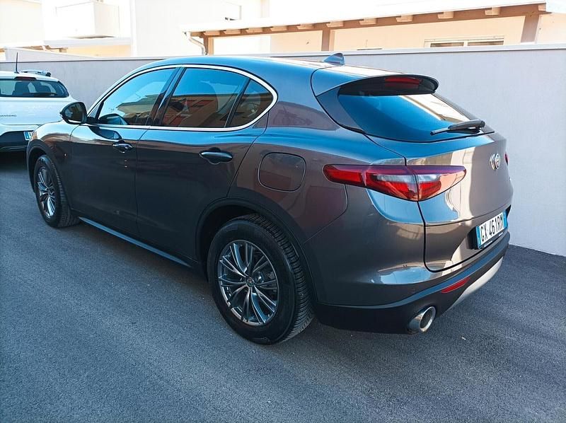 Usata Alfa Romeo Stelvio Business 190 CV (139 kW) 2018 Grigio SUV