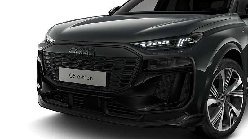 Nuova Audi Q6 e-tron S-Line 284 kW (387 CV) 2025 Grigio magnete SUV