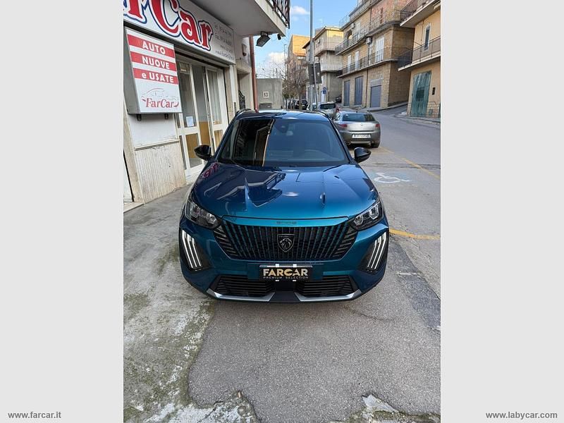Usata Peugeot 2008 Allure 102 CV (75 kW) 2025 Blu/azzurro SUV