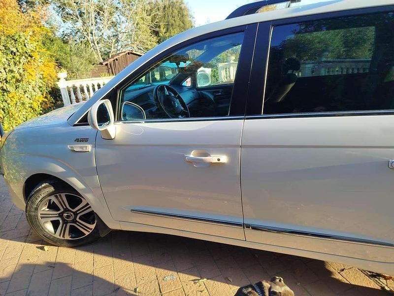 Usata Ssangyong (KGM) Rodius 155 CV (114 kW) 2015 Monovolume