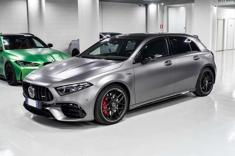 Mountain grey magno opaco Usata 2023 Mercedes A45 AMG AMG Tre volumi | 54.800 € (Cara) - Immagine 1/4