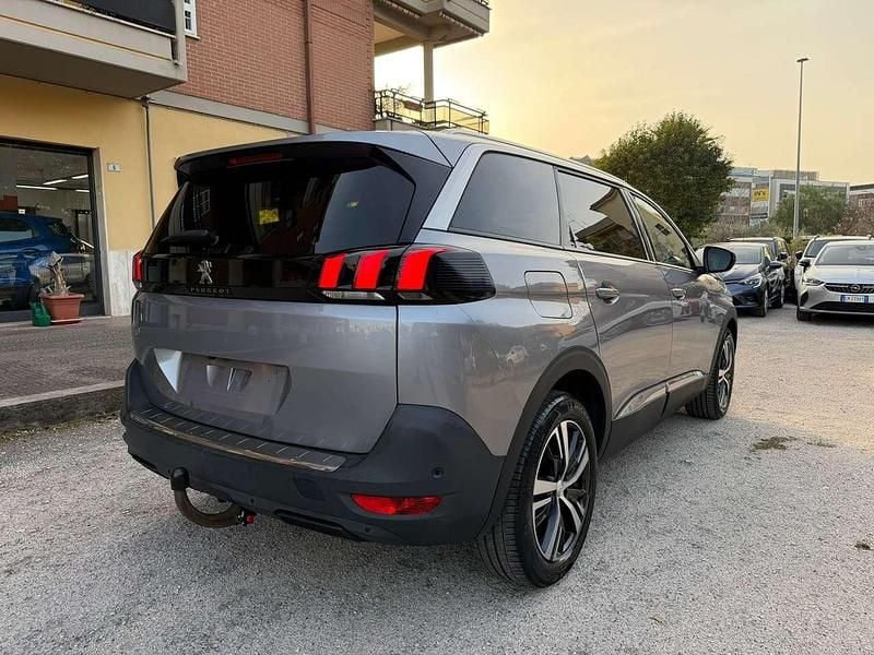 Usata Peugeot 5008 Allure 131 CV (96 kW) 2018 Argento SUV