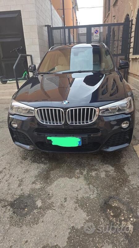 Blu Usata 2017 BMW X4 Comfort Edition SUV | 19.499 € (Buon prezzo) - Immagine 1/4