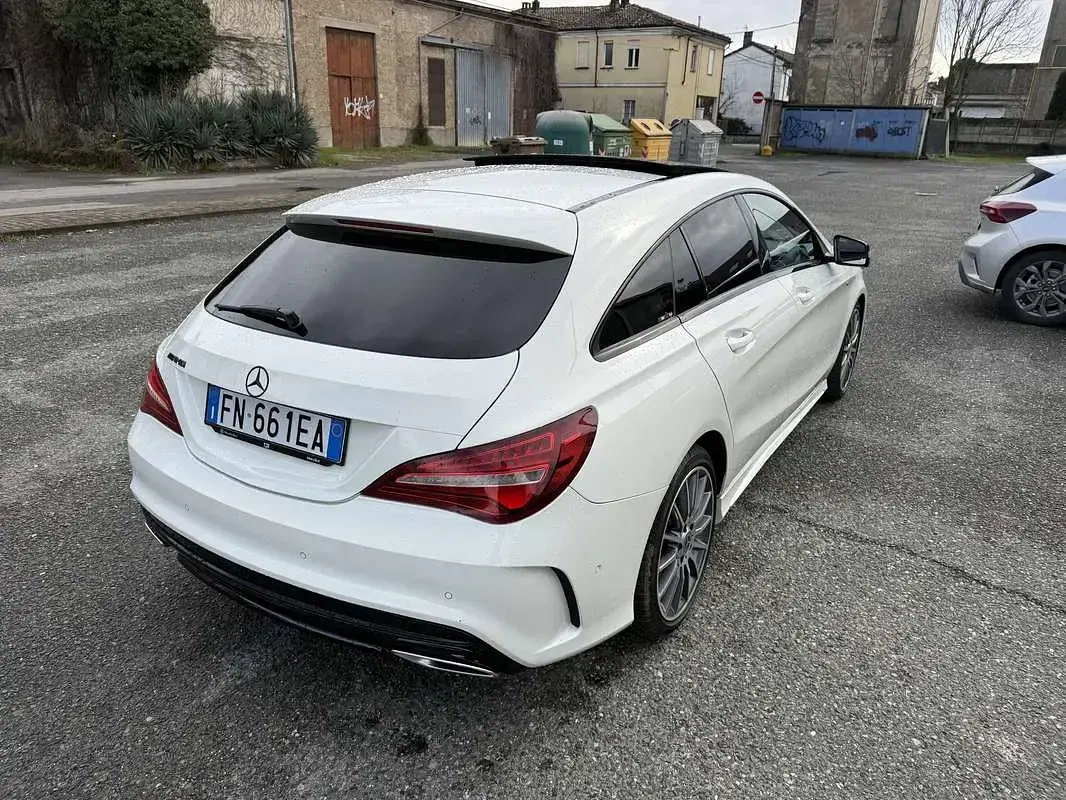 Usata Mercedes CLA220 Shooting Brake Premium 177 CV (130 kW) 2018 Station wagon