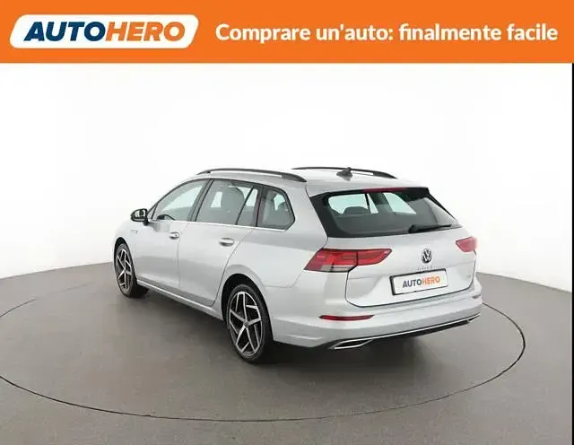 Usata VW Golf VII Style 116 CV (85 kW) 2021 Argento Utilitaria