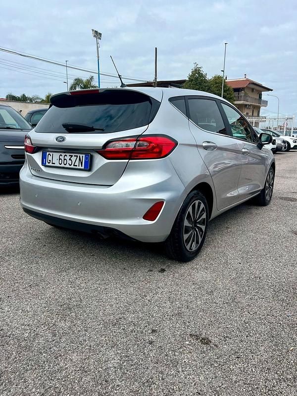 Usata Ford Fiesta Titanium 75 CV (55 kW) 2022 Argento Utilitaria