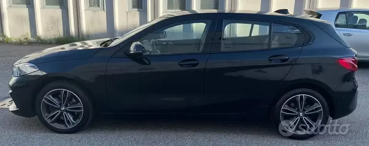 Gebraucht BMW 118 Sport Line 140 PS (102 kW) 2020 Schwarz Kleinwagen