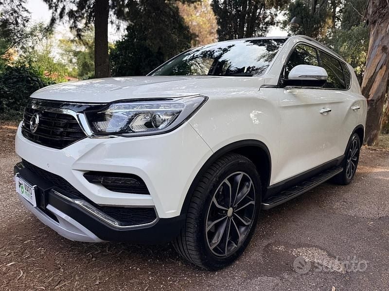 Usata SsangYong Rexton 181 CV (133 kW) 2019 Bianco SUV