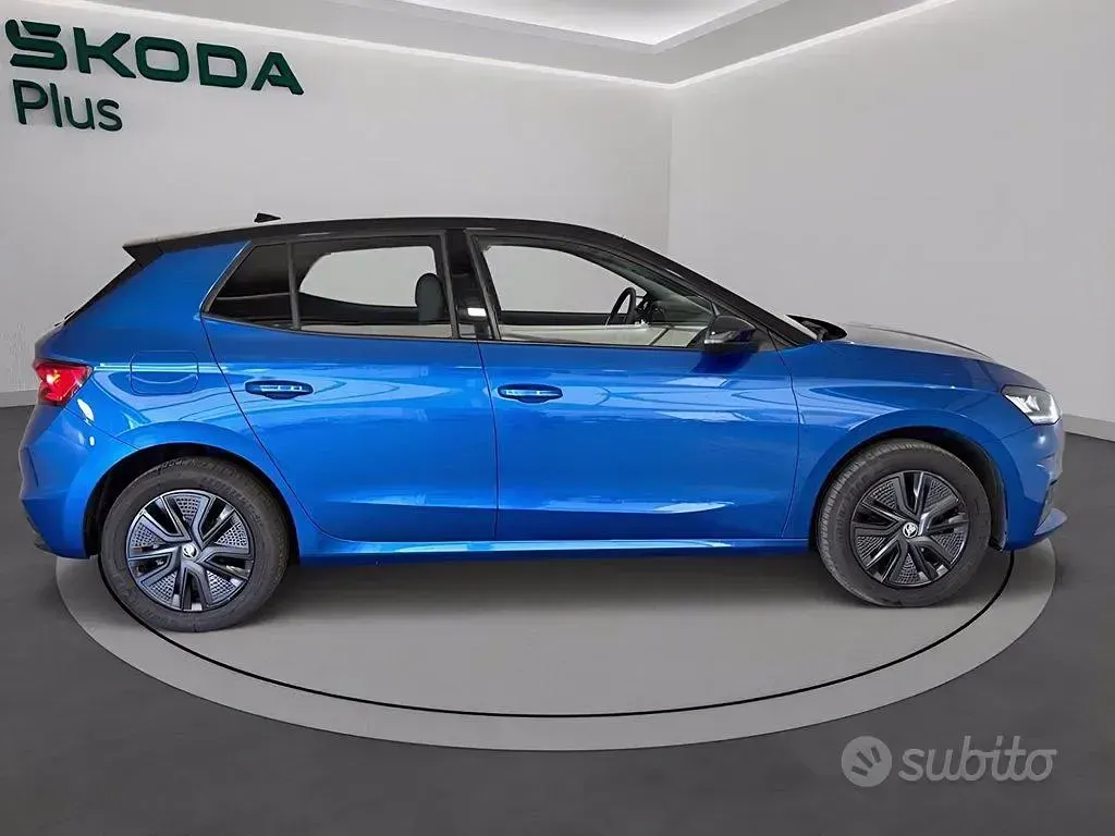 Usata Skoda Fabia 80 CV (58 kW) 2025 Blu race metallizzato Utilitaria