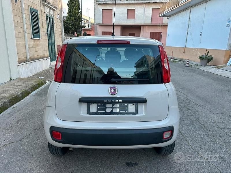 Usata Fiat Panda Easy 80 CV (58 kW) 2015 Bianco Utilitaria