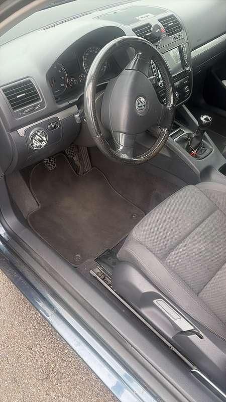 Usata VW Golf IV Sportline 116 CV (85 kW) 2004 Berlina