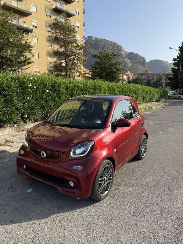Usata 2018 Smart ForTwo Coupé Prime Due volumi | 14.500 € (Buon prezzo) - Immagine 1/4
