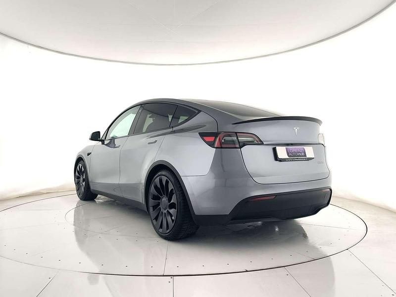 Usata Tesla Model Y Performance 155 kW (211 CV) 2023 Grigio metallizzato SUV