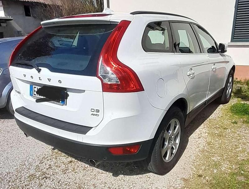 Usata Volvo XC60 163 CV (119 kW) 2012 Bianco SUV