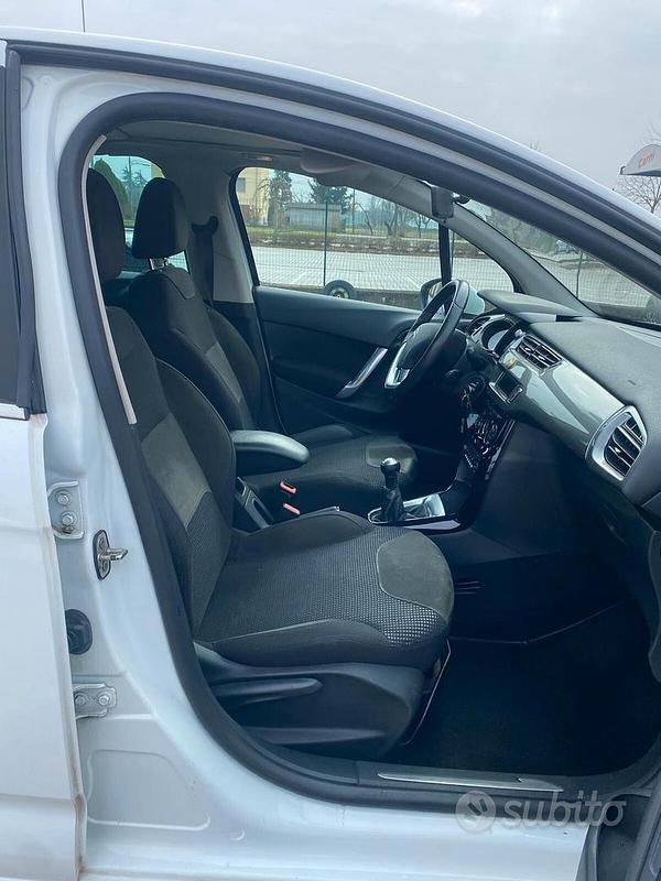 Usata Citroën C3 Exclusive 68 CV (50 kW) 2011 Bianco Berlina