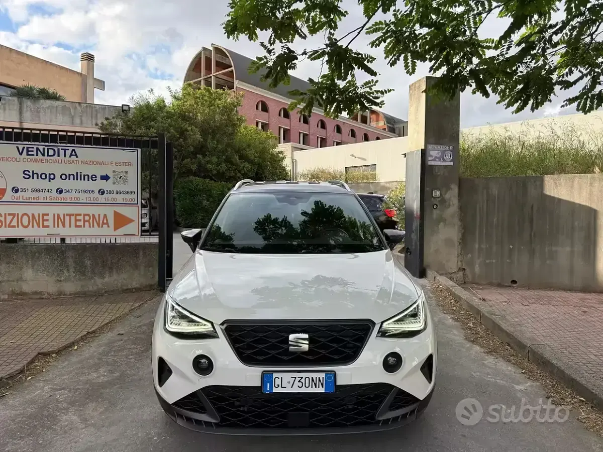 Usata Seat Arona FR 110 CV (80 kW) 2023 Bianco SUV