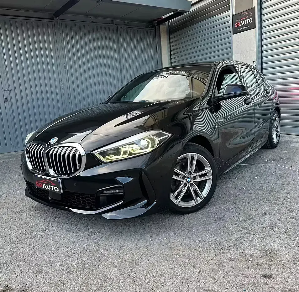 Usata BMW 116 M Sport 116 CV (85 kW) 2020 Nero Utilitaria