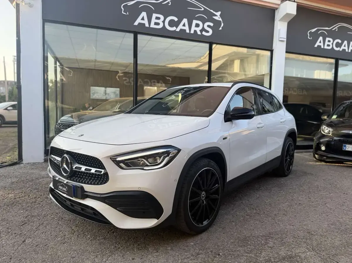 Usata Mercedes GLA250 Premium 160 CV (117 kW) 2021 Other SUV
