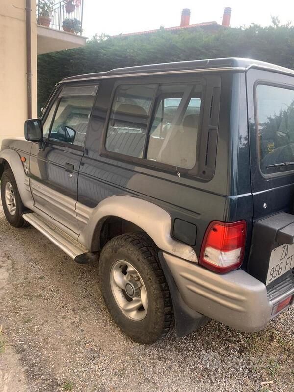 Usata Hyundai Galloper 100 CV (73 kW) 2000 Verde SUV