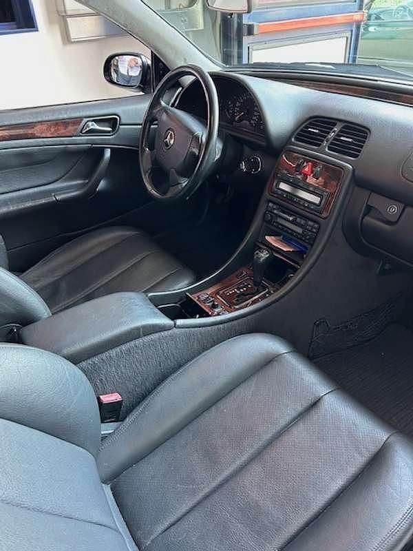 Usata Mercedes CLK320 Elegance 218 CV (160 kW) 1998 Blu/azzurro Coupé