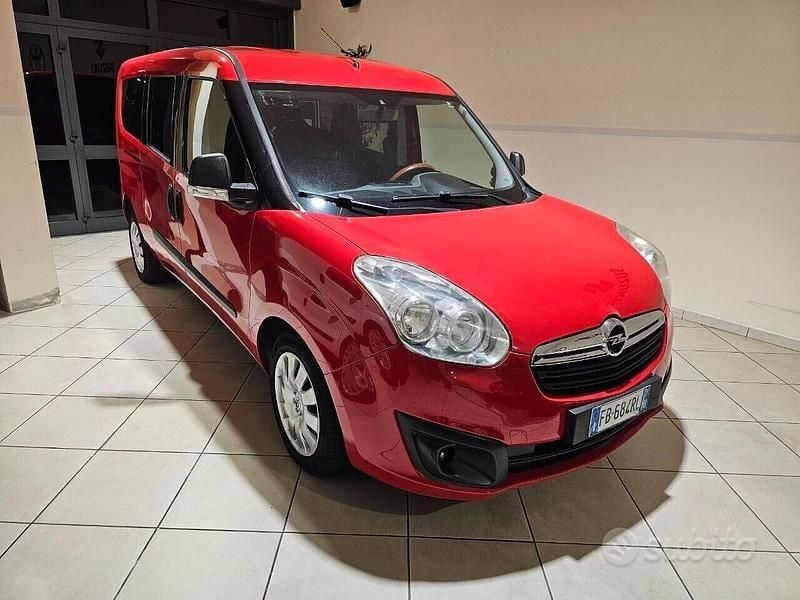 Usata Opel Combo 120 CV (88 kW) 2015 Rosso Monovolume