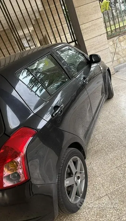 Usata Suzuki Swift 69 CV (50 kW) 2006 Nero Utilitaria