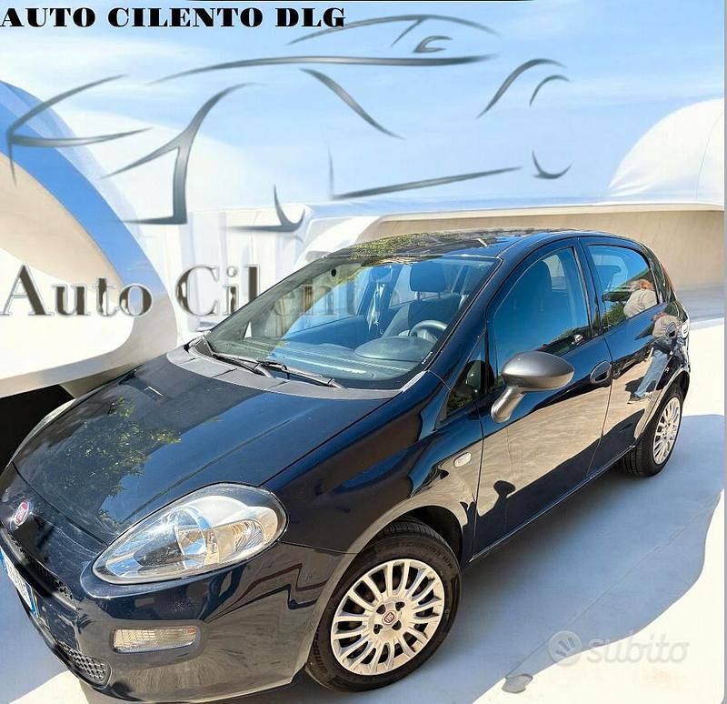 Usata Fiat Punto 95 CV (69 kW) 2019 Blu Utilitaria