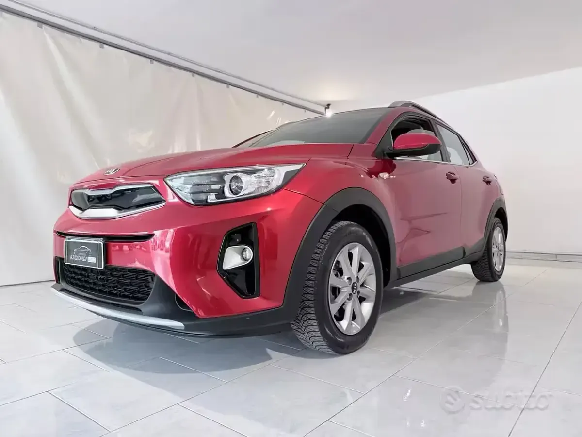 Usata Kia Stonic Style 97 CV (71 kW) 2020 Rosso SUV