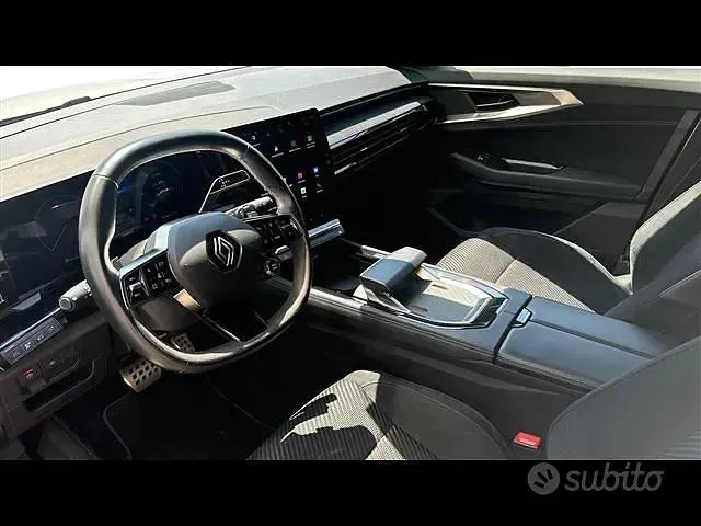 Usata Renault Austral Techno Esprit Alpine 131 CV (96 kW) 2023 Bianco SUV