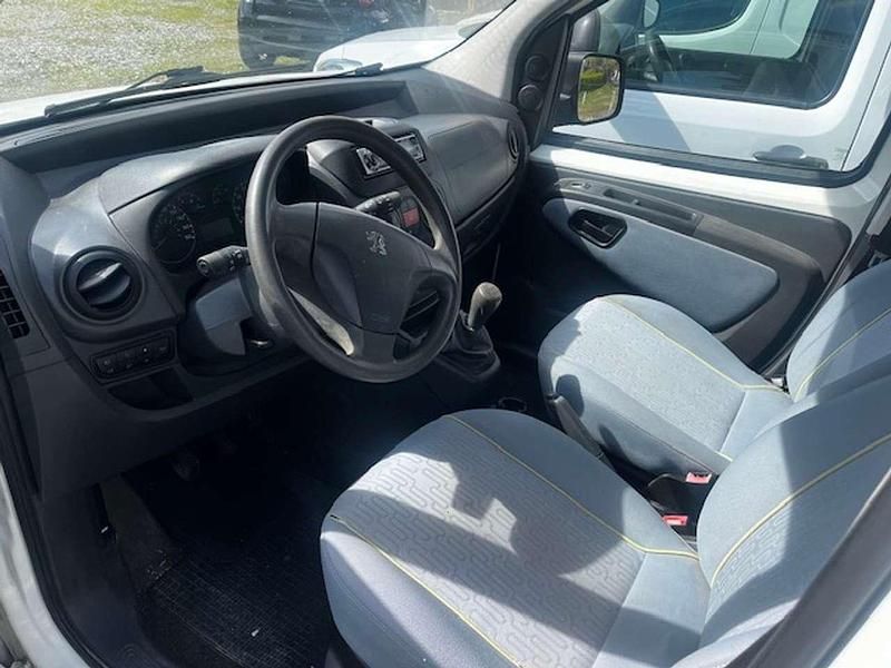 Usata Peugeot TePee Premium 68 CV (50 kW) 2009 Bianco Furgone