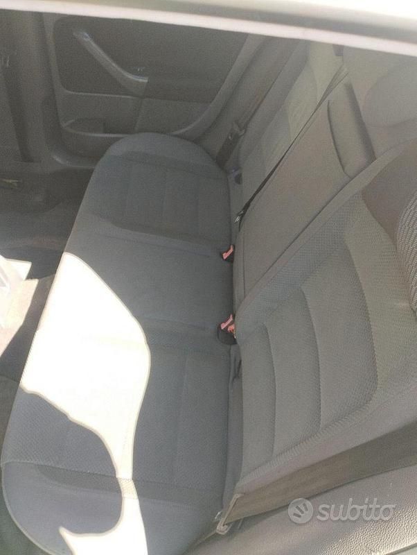 Usata VW Golf IV 2005 Grigio Berlina