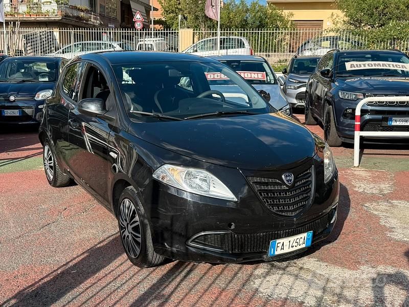 Usata Lancia Ypsilon 69 CV (50 kW) 2015 Utilitaria