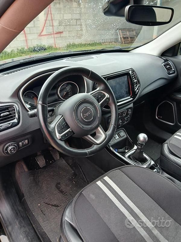 Usata Jeep Compass Limited 120 CV (88 kW) 2018 Nero SUV