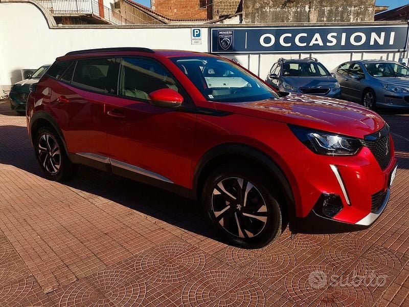Usata Peugeot 2008 Allure 130 CV (95 kW) 2022 Rosso SUV