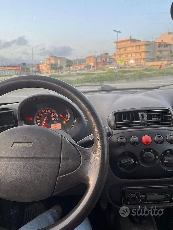 Usata Fiat 600 2003 Rosso