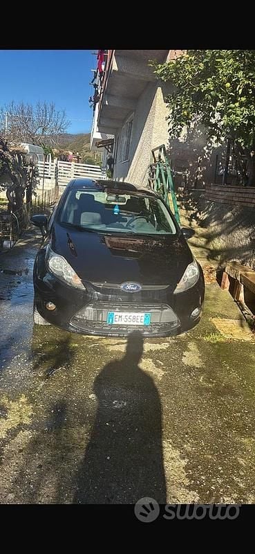 Usata Ford Fiesta 95 CV (69 kW) 2012 Utilitaria