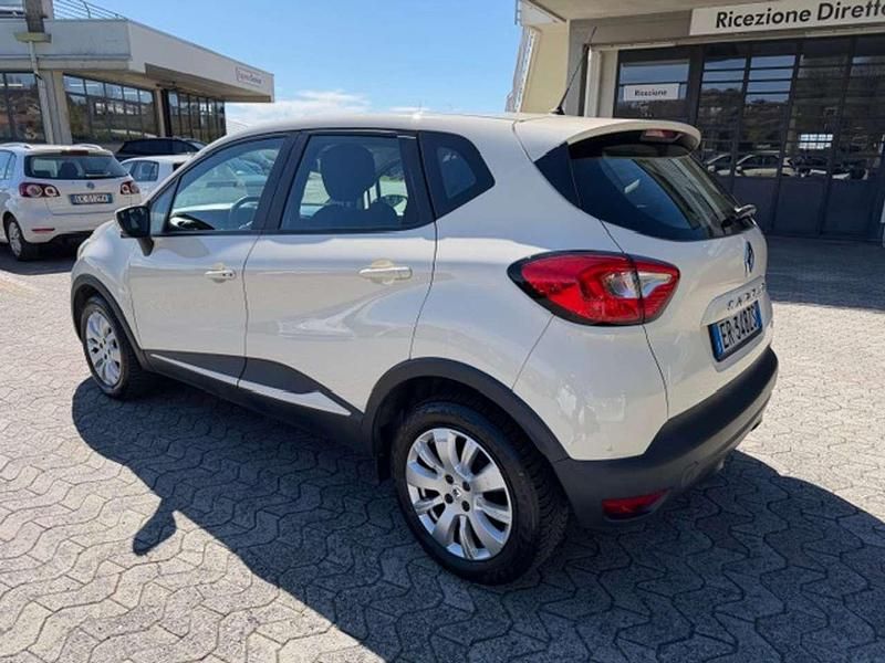 Usata Renault Captur 90 CV (66 kW) 2013 Beige SUV