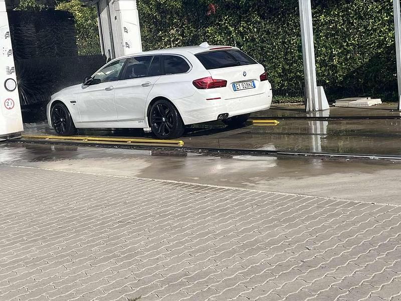 Usata 2015 BMW 518 Station wagon | 11.000 € (Ottimo prezzo) - Immagine 1/4