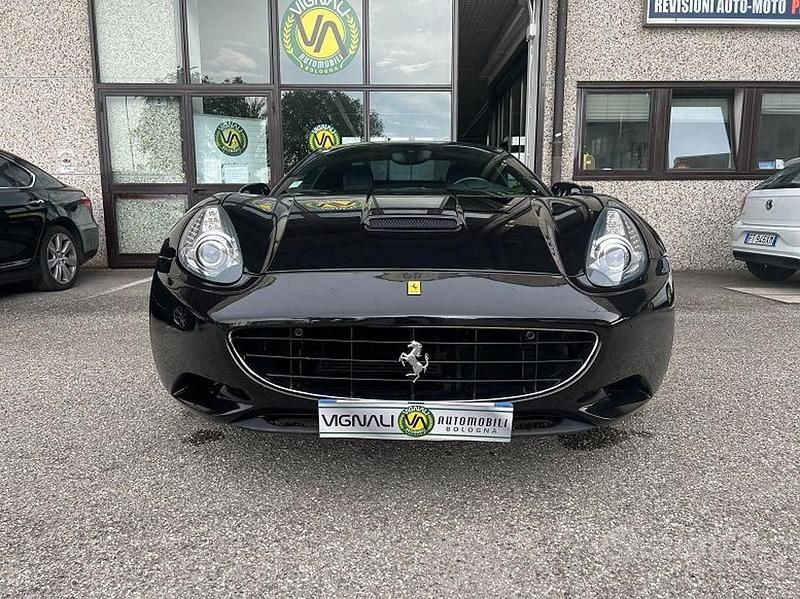 Usata Ferrari California 490 CV (360 kW) 2011 Nero Cabrio