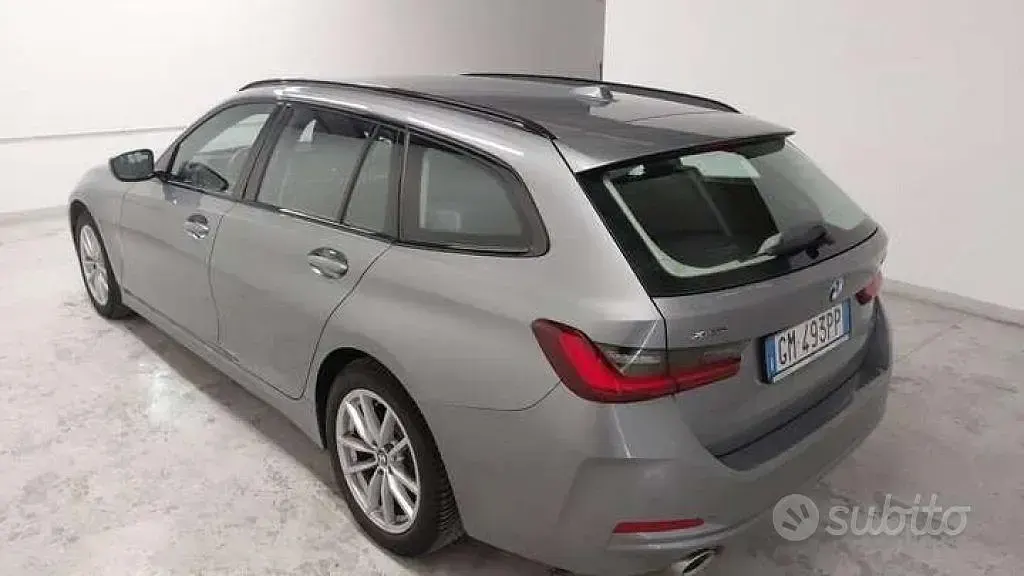 Usata BMW 320e 190 CV (139 kW) 2023 Grigio Station wagon