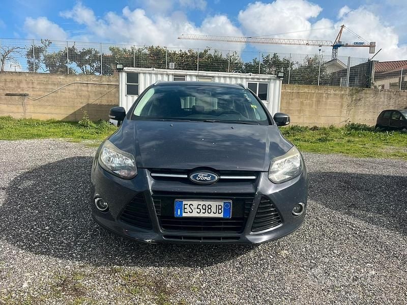 Usata Ford Focus 115 CV (84 kW) 2013 Blu Station wagon