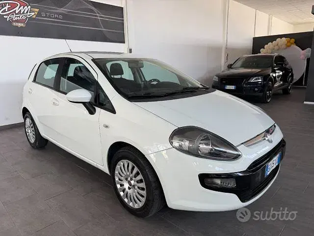 Usata Fiat Punto Evo Dynamic 77 CV (56 kW) 2011 Bianco Utilitaria