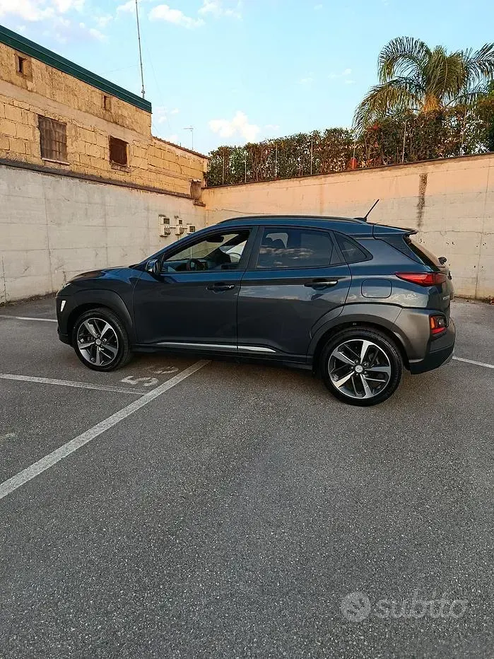 Usata Hyundai Kona 116 CV (85 kW) 2018 Grigio SUV